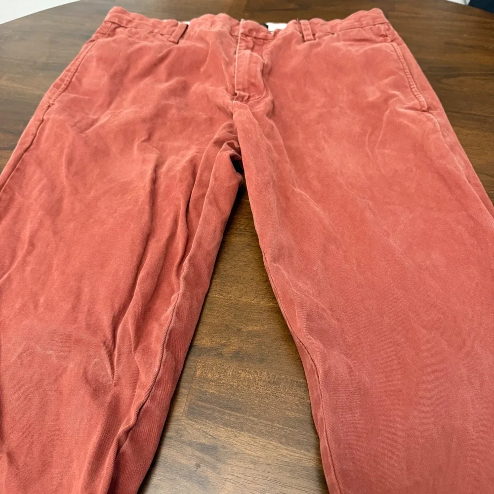 Banana Republic Gavin Chino Mens 32x32 (32x30) Coral Red Cotton Straight Pants